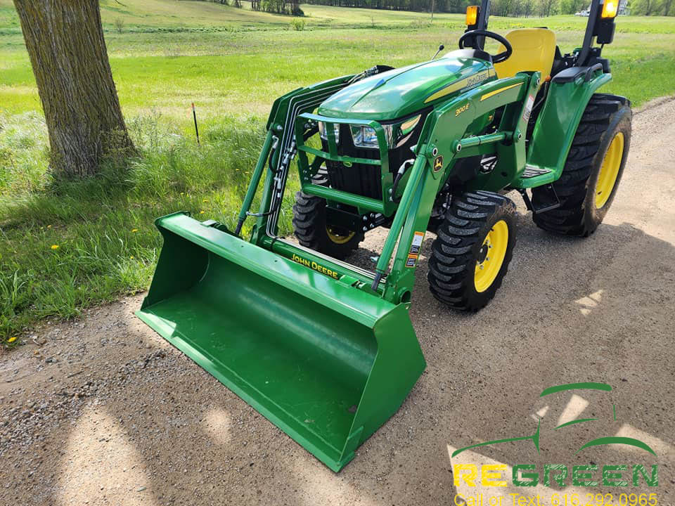 2023 John Deere 3025E Compact Tractor & Loader - Image 4