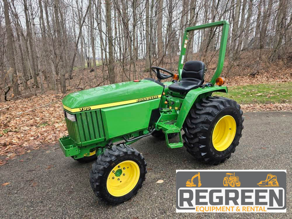 2004 John Deere 790 Compact Tractor - Image 7