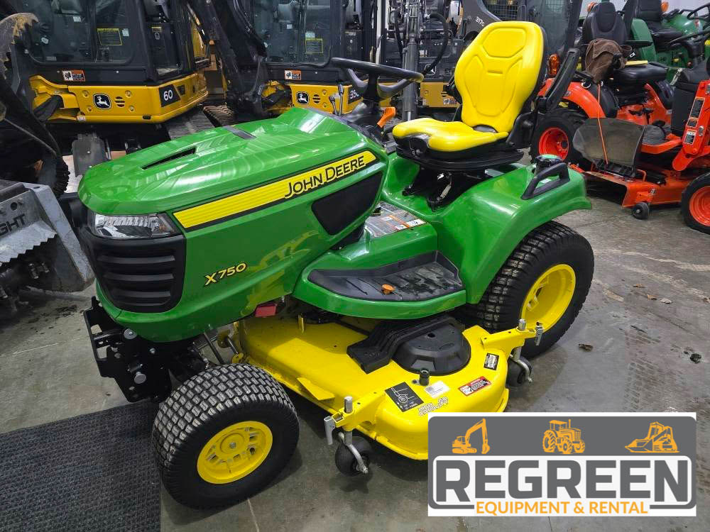 2020 John Deere X750 Diesel Garden Tractor & Mower Deck