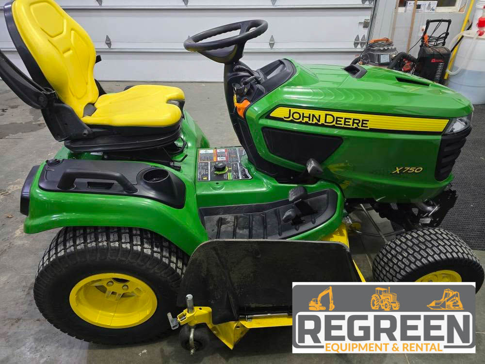 2020 John Deere X750 Diesel Garden Tractor & Mower Deck - Image 4